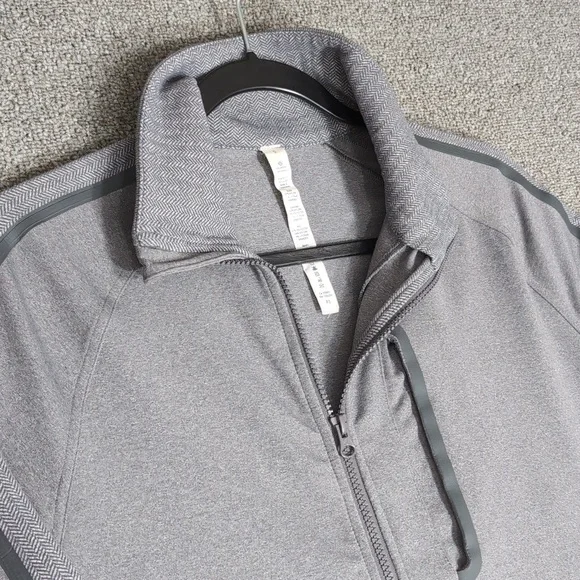 Lululemon Kung Fu Jacket II Size Small in Heathered Slate 2011 Gym Workout - Picture 5 of 14